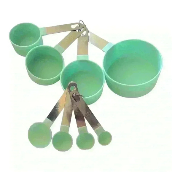 Measuring Cups and Measuring Spoons Set - Picture 1 of 3